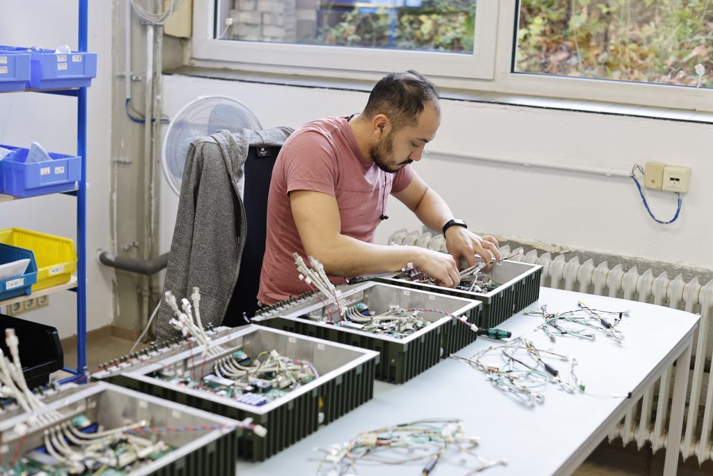 Elektronik Fertigung Montage